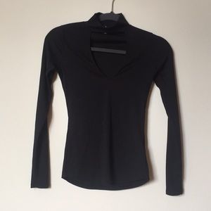 Lulus Back peep hole top